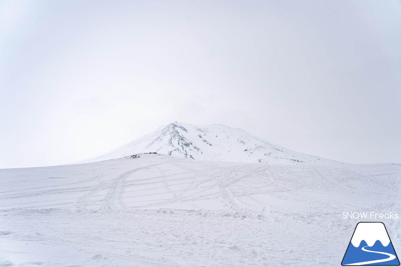 大雪山旭岳ロープウェイ｜パウダーが無くたって、スキーは楽しい！過去最高難度の雪面を思いっきり楽しむ1日(^^)/